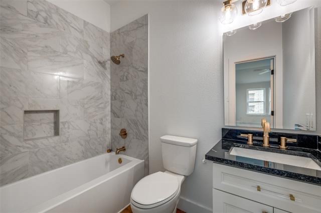 10733 Vista completed bathroom