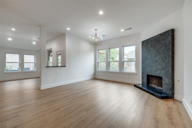 10733 Vista completed living room