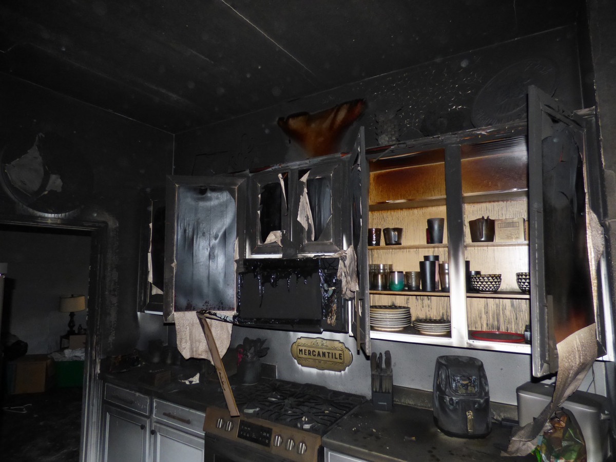 10733 Vista garage damage